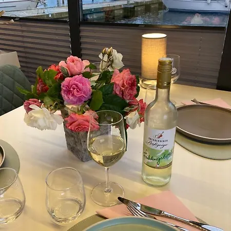 Hausboot-lafe Flensburger Foerde Egernsund