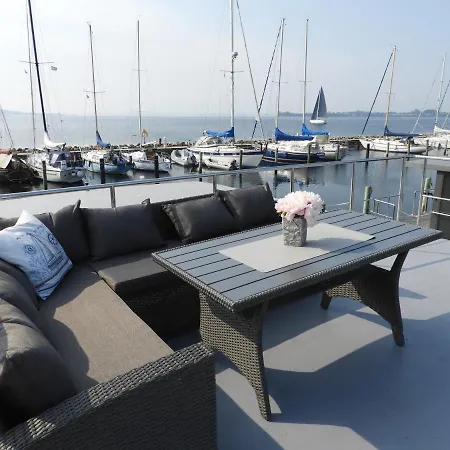 Bateau-hôtel Hausboot-lafe Flensburger Foerde *